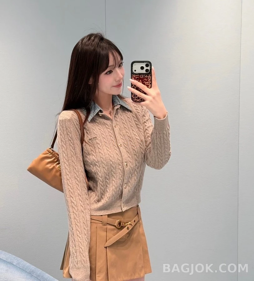미우미우 미우미우 데님 칼라 케이블 니트 가디건 상세 이미지