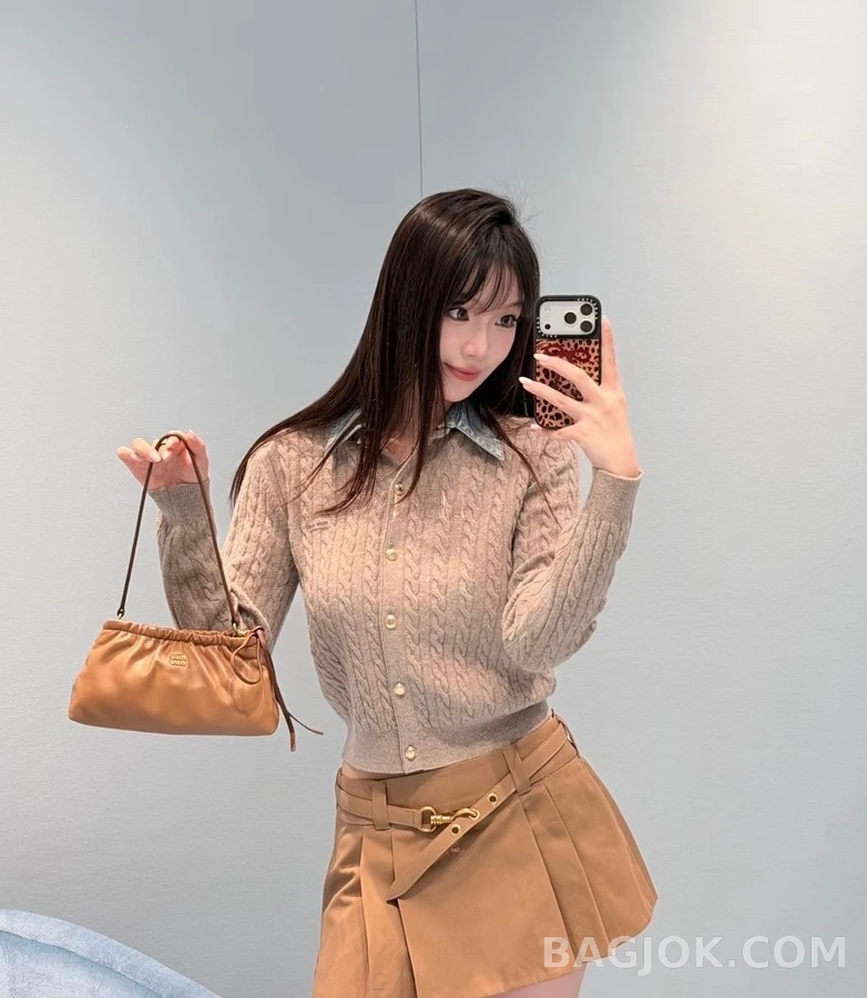 미우미우 미우미우 데님 칼라 케이블 니트 가디건 상세 이미지