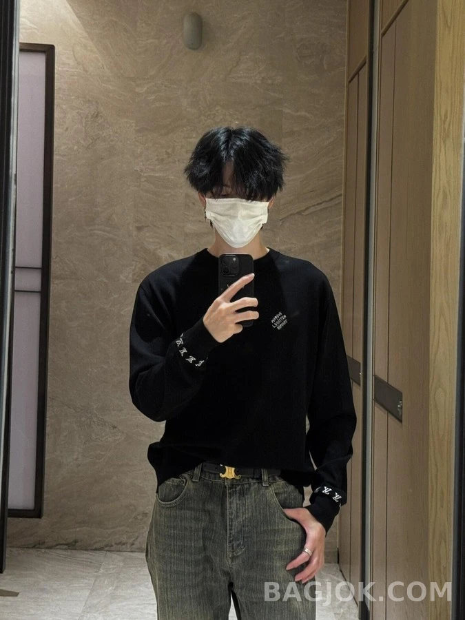 루이비통 루이비통 레터링 모노그램 긴팔 티셔츠 상세 이미지