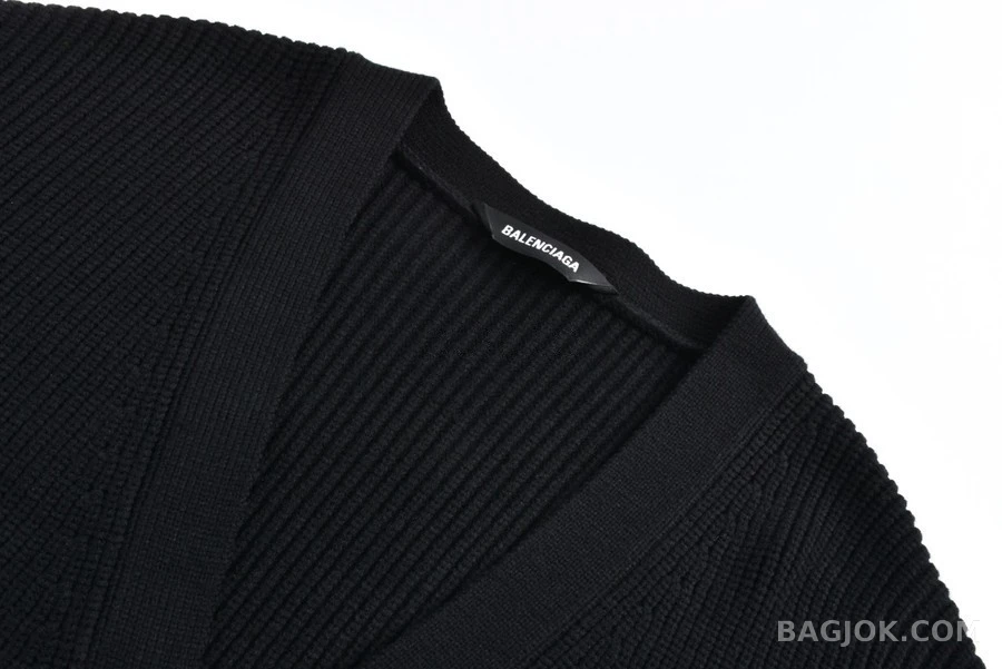 발렌시아가 발렌시아가 리브드 슬리브 라벨 가디건 상세 이미지