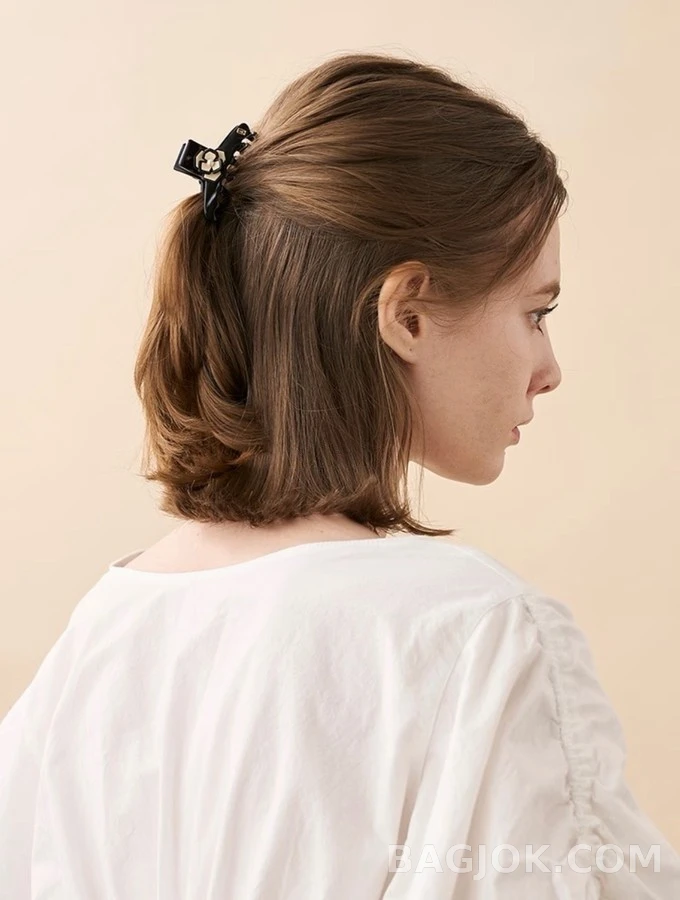 알렉산더 왕 알렉산더 왕 카멜리아 진주 헤어 클립 상세 이미지