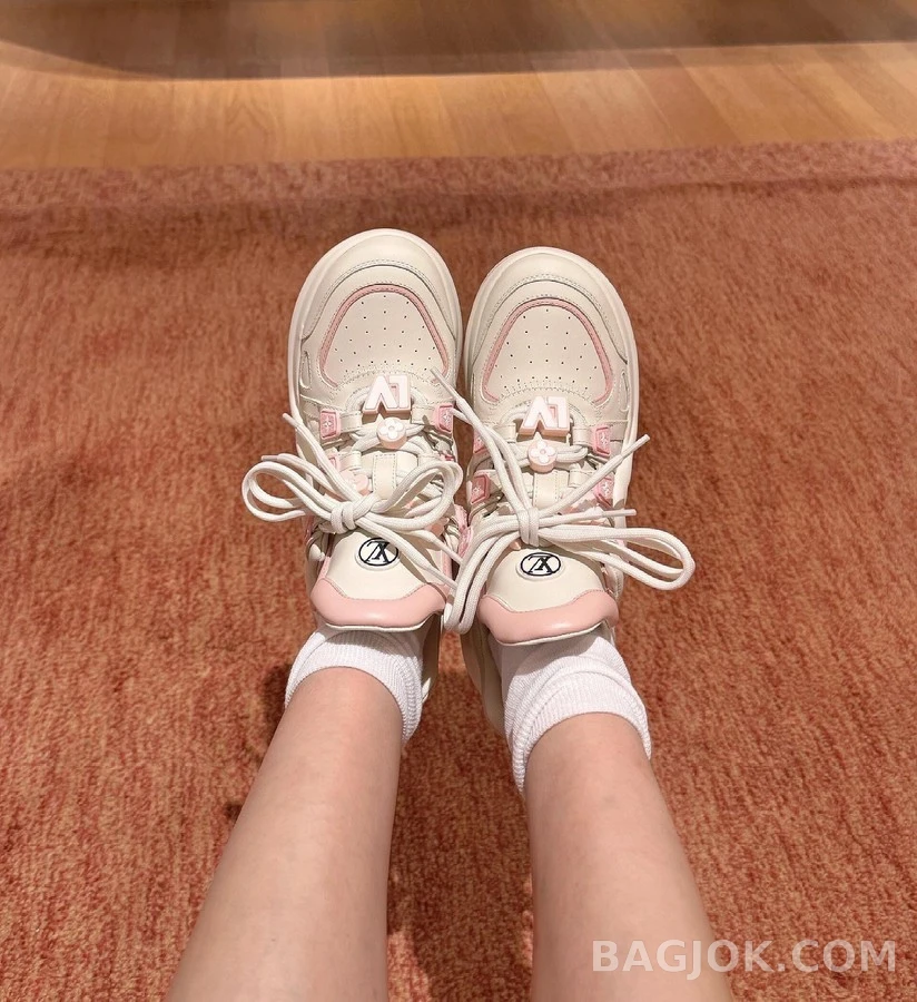 루이비통 루이비통 아치형 청키 스니커즈 상세 이미지