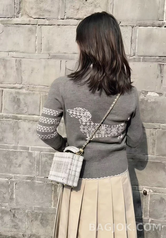 톰브라운 톰브라운 패턴 슬리브 니트 가디건 상세 이미지