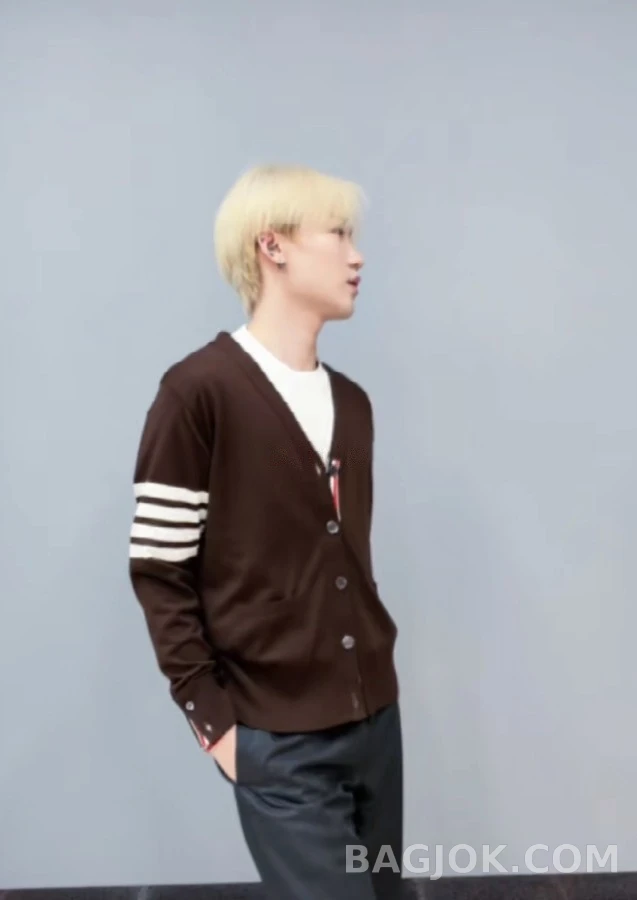 톰브라운 톰브라운 쉘 자수 4선 니트 집업 상세 이미지