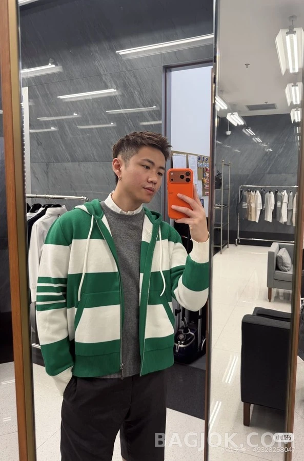톰브라운 톰브라운 닥스훈트 스트라이프 후드 집업 상세 이미지
