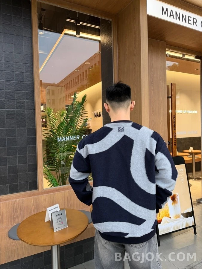 로에베 로에베 아나그램 자카드 긴팔 티셔츠 상세 이미지