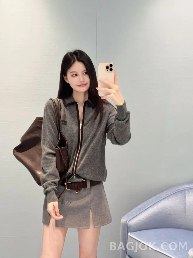 미우미우 미우미우 벨벳 트림 지퍼 가디건 상세 이미지