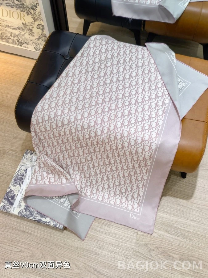 디올 디올 모노그램 양면 스카프 상세 이미지