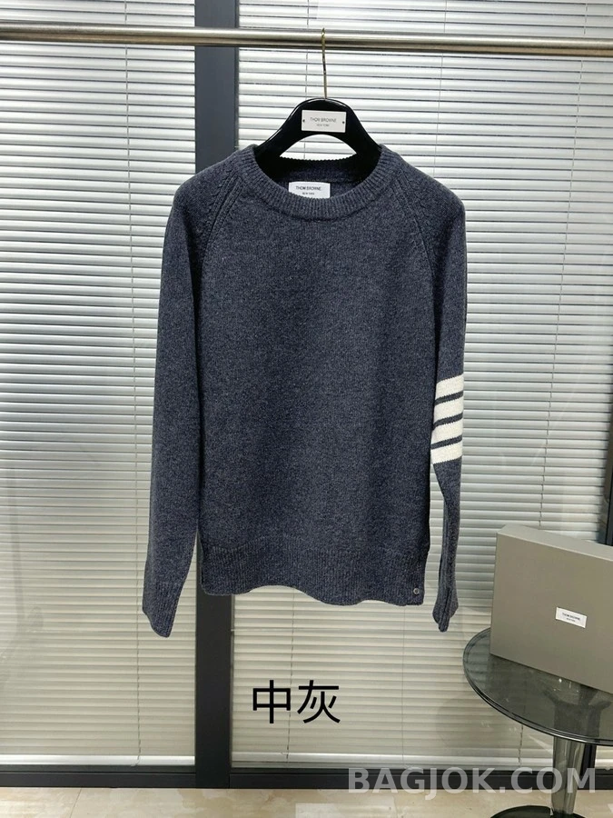 톰브라운 톰브라운 삼선 맨투맨 상세 이미지