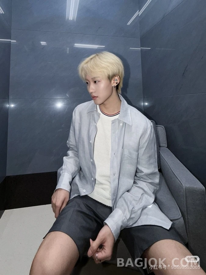 톰브라운 톰브라운 버튼다운 셔츠 상세 이미지