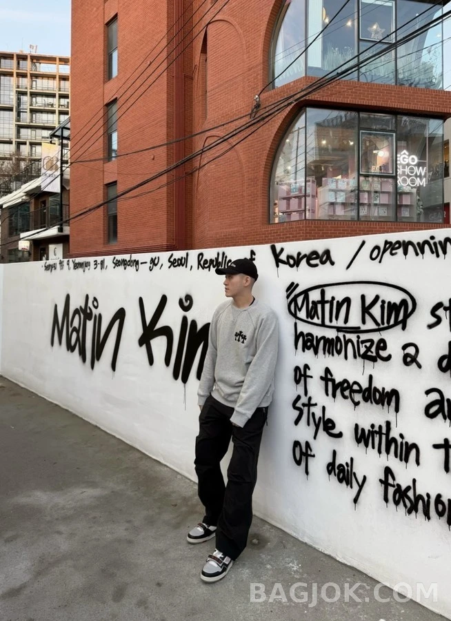 크롬하츠 크롬하츠 크로스 로고 맨투맨 상세 이미지