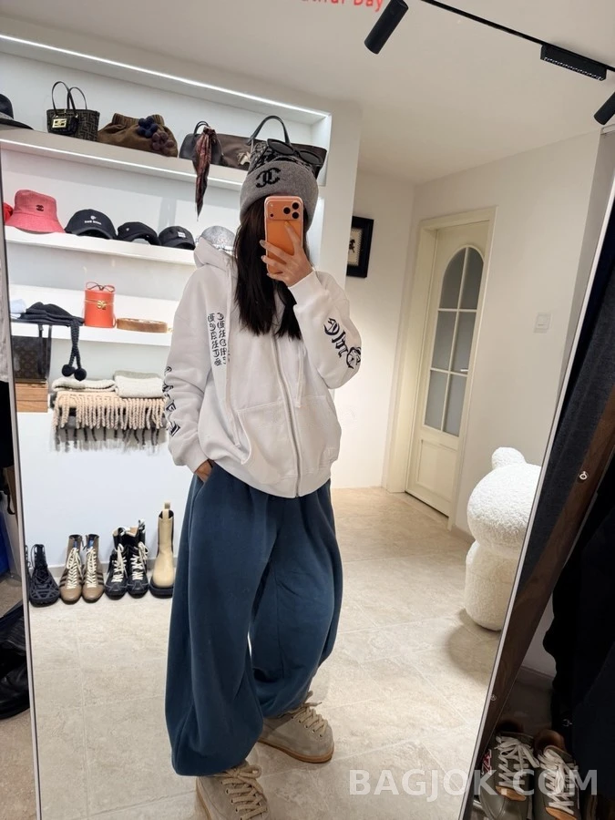 크롬하츠 크롬하츠 고딕 레터링 지퍼 후드 상세 이미지