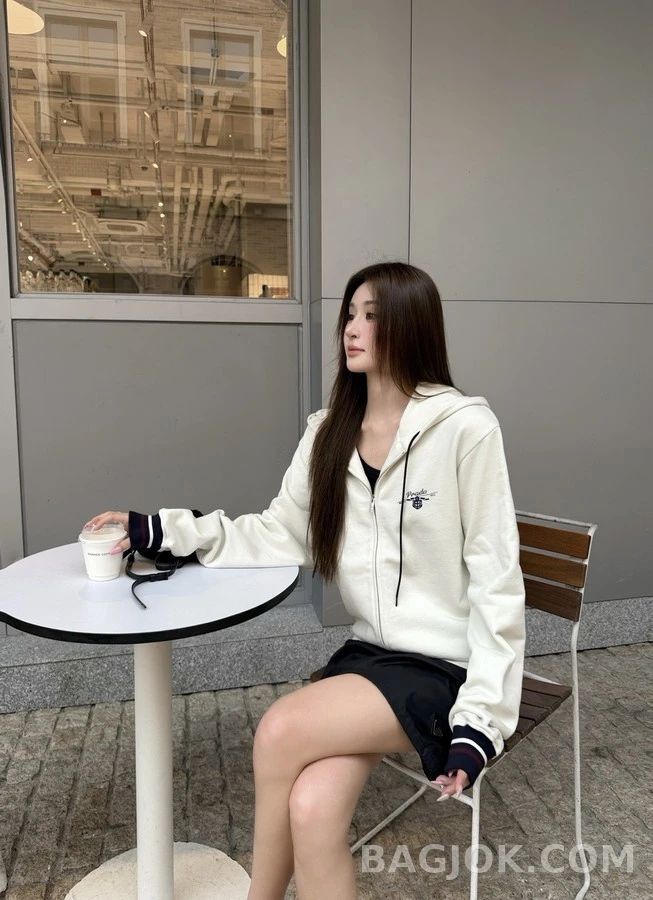프라다 프라다 복고 휘장 후드 집업 상세 이미지