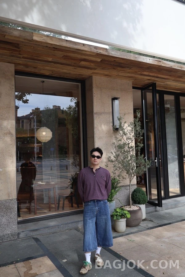미우미우 미우미우 스트라이프 헨리넥 티셔츠 상세 이미지