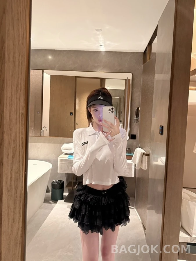 폴로 랄프 로렌 폴로 랄프 로렌 크롭 폴로 카라 긴팔 티셔츠 상세 이미지