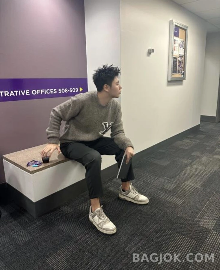 루이비통 루이비통 로고 테디 스웨터 상세 이미지