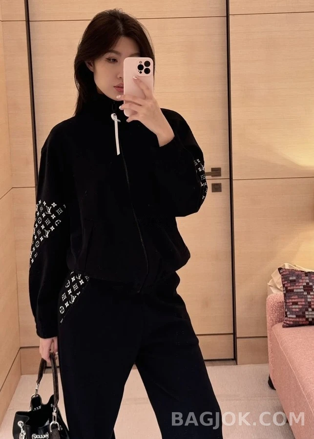 루이비통 루이비통 모노그램 집업 니트 상세 이미지