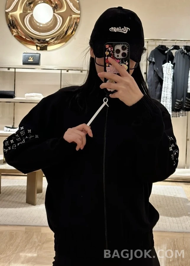 루이비통 루이비통 모노그램 집업 니트 상세 이미지