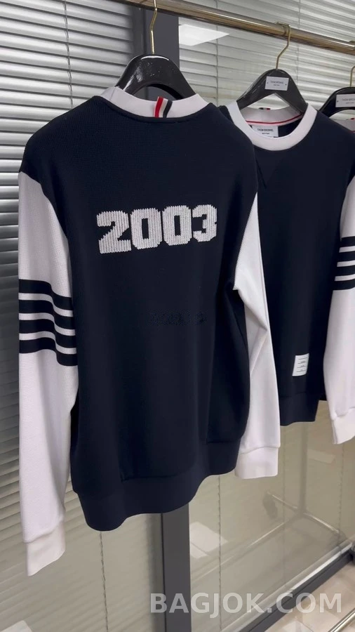 톰브라운 톰브라운 2003 레터링 스트라이프 맨투맨 상세 이미지