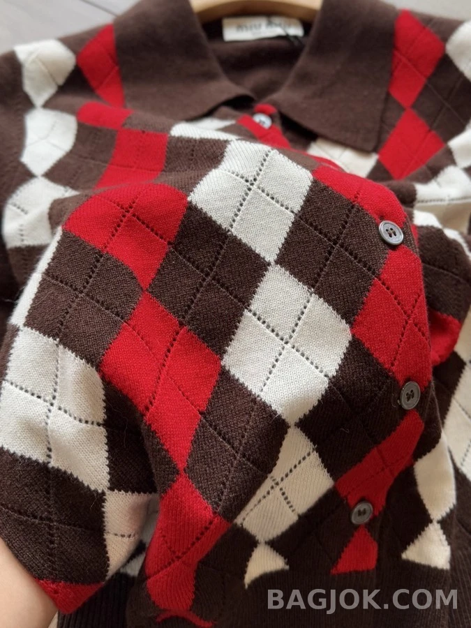 미우미우 미우미우 아가일 폴로 카라 가디건 상세 이미지