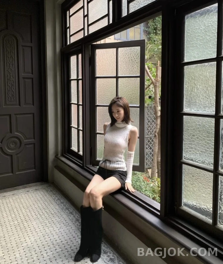 샤넬 샤넬 진주 로고 스웨이드 부츠 상세 이미지