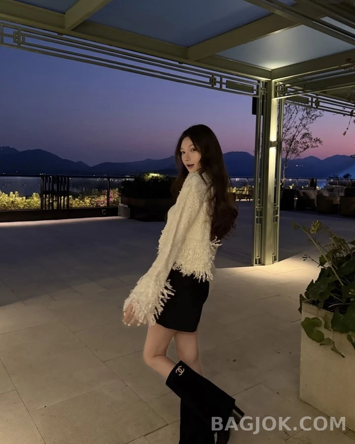 샤넬 샤넬 진주 로고 스웨이드 부츠 상세 이미지