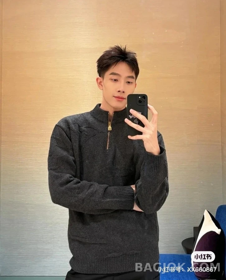 루이비통 루이비통 모노그램 자카드 하프집업 니트 상세 이미지