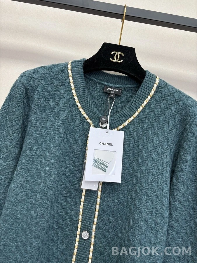 샤넬 샤넬 텍스처드 체인 트림 라운드넥 가디건 상세 이미지