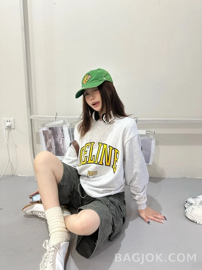 셀린느 셀린느 아치 로고 맨투맨 상세 이미지
