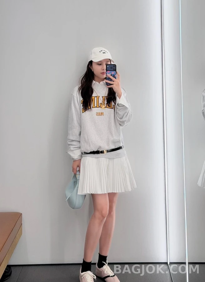 셀린느 셀린느 아치 로고 맨투맨 상세 이미지