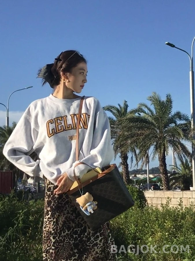셀린느 셀린느 아치 로고 맨투맨 상세 이미지