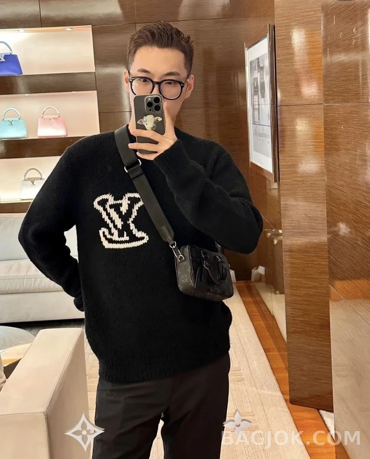 루이비통 루이비통 빅 로고 테디 니트 상세 이미지