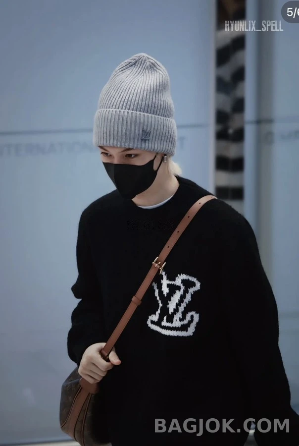 루이비통 루이비통 빅 로고 테디 니트 상세 이미지