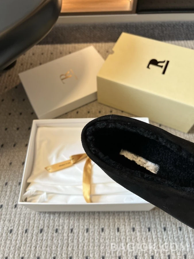 더로우 더로우 스웨이드 V컷 퍼안감 슬리퍼 상세 이미지