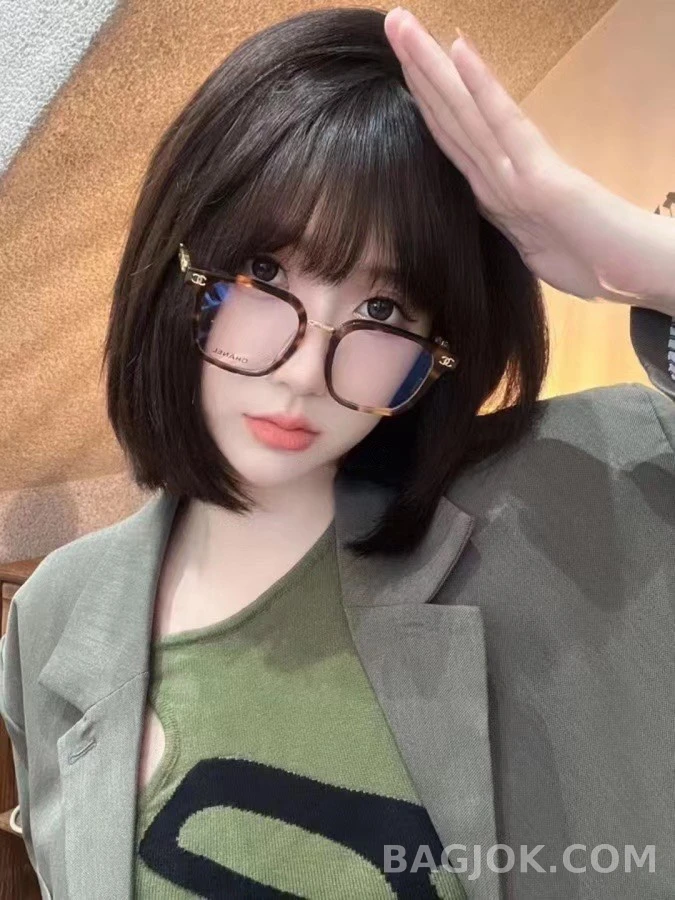 샤넬 샤넬 토터스쉘 체인 디테일 안경 상세 이미지