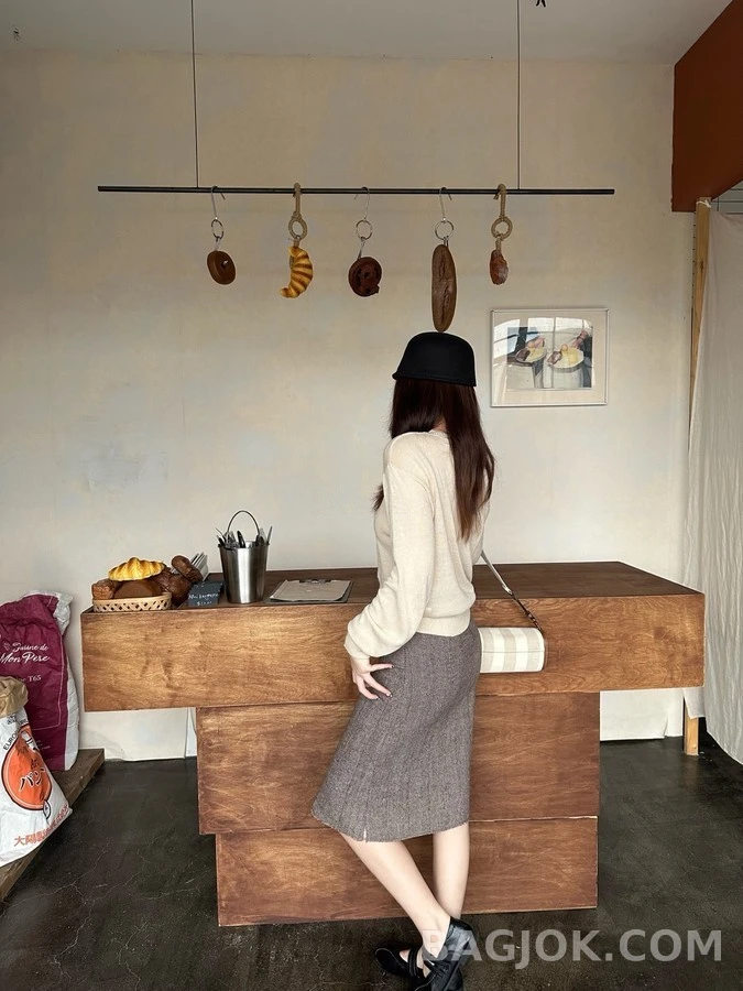 버버리 버버리 마술 기사 로고 니트 상세 이미지