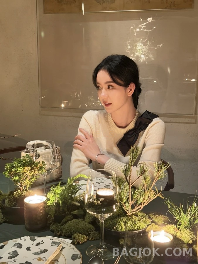 디올 디올 보우 디테일 캐시미어 스웨터 상세 이미지