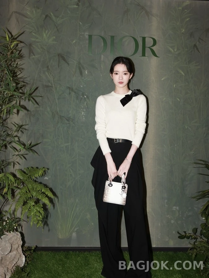 디올 디올 보우 디테일 캐시미어 스웨터 상세 이미지