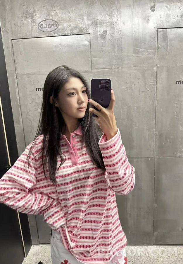 크롬하츠 크롬하츠 크로스 자카드 스트라이프 긴팔 티셔츠 상세 이미지