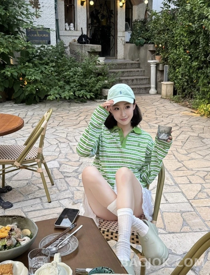 크롬하츠 크롬하츠 십자가 자카드 스트라이프 긴팔 폴로 티셔츠 상세 이미지