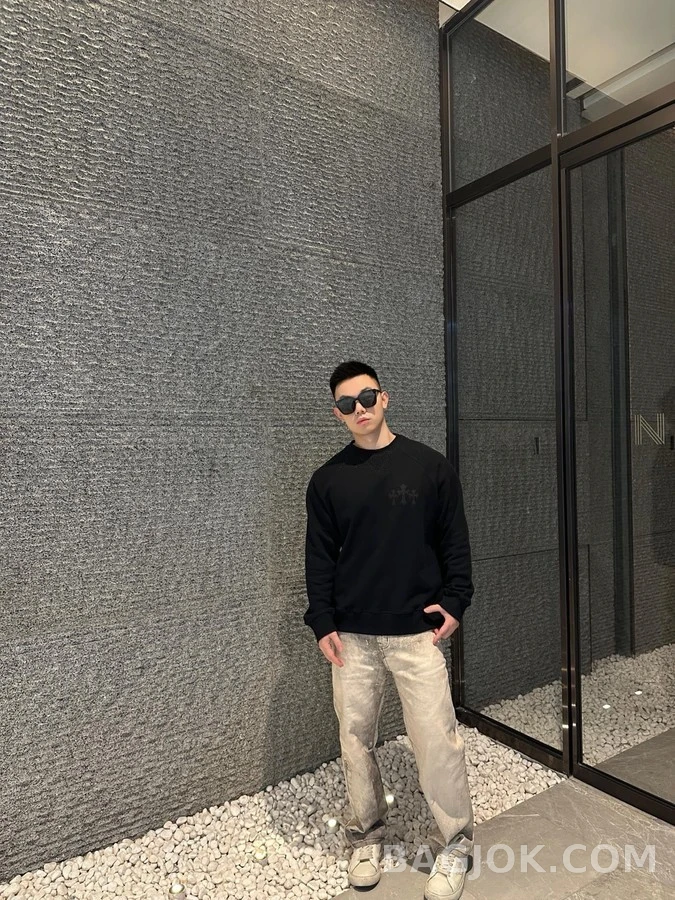 크롬하츠 크롬하츠 쓰리 크로스 맨투맨 상세 이미지