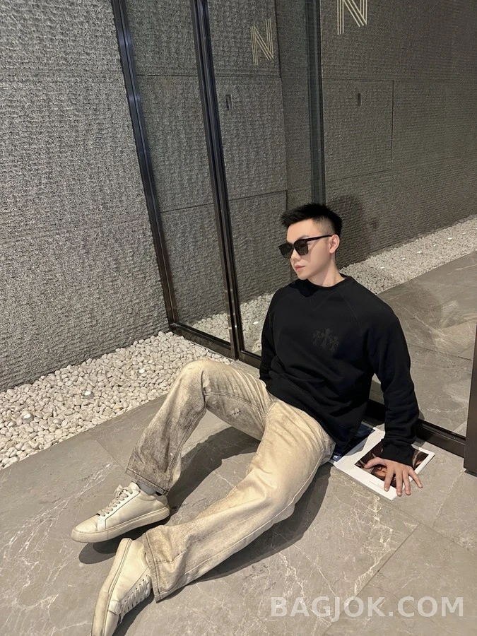 크롬하츠 크롬하츠 쓰리 크로스 맨투맨 상세 이미지