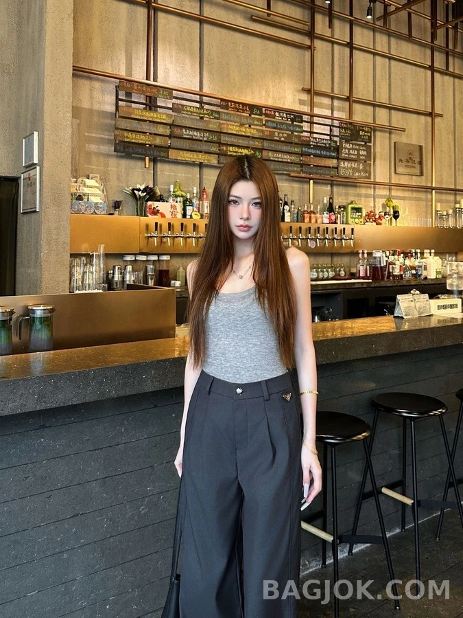 프라다 프라다 플리츠 스트레이트 팬츠 상세 이미지