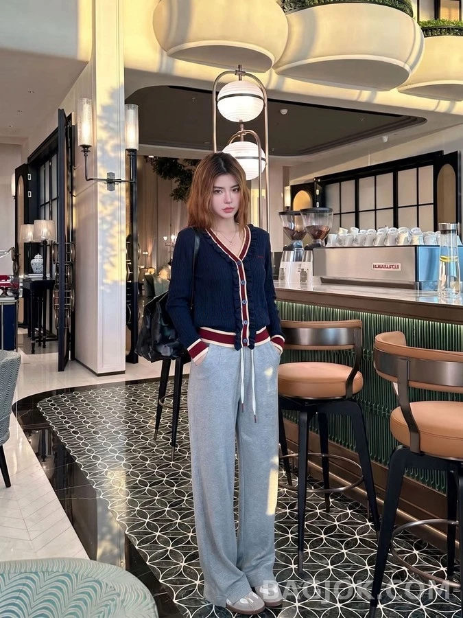 샤넬 샤넬 브이넥 러플 스트라이프 가디건 상세 이미지