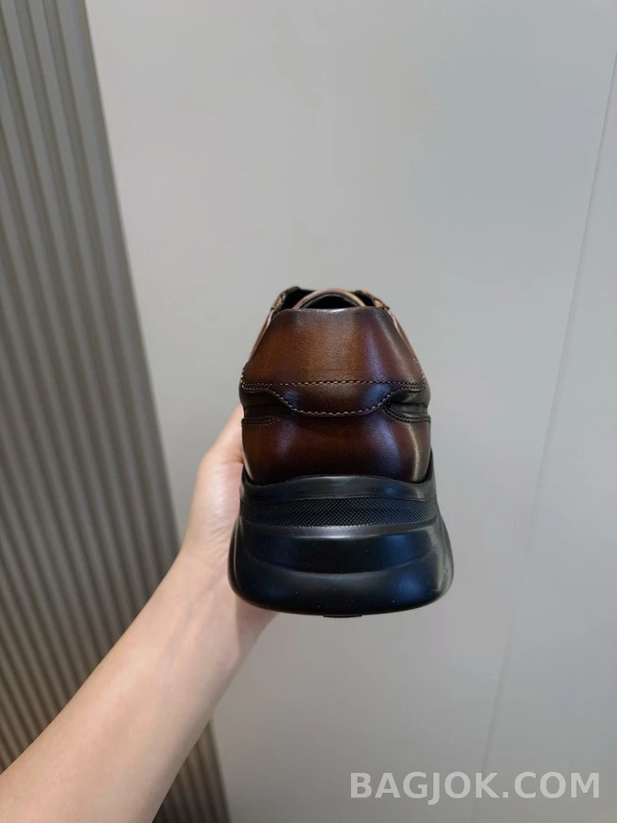 벨루티 벨루티 스크리토 패턴 스니커즈 상세 이미지