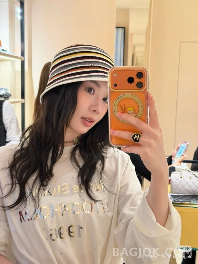 샤넬 샤넬 컬러 스트라이프 니트 버킷햇 상세 이미지