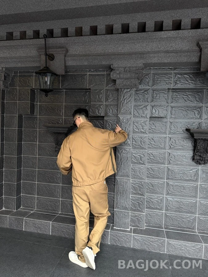 몽클레어 몽클레어 로고 스트라이프 팬츠 상세 이미지