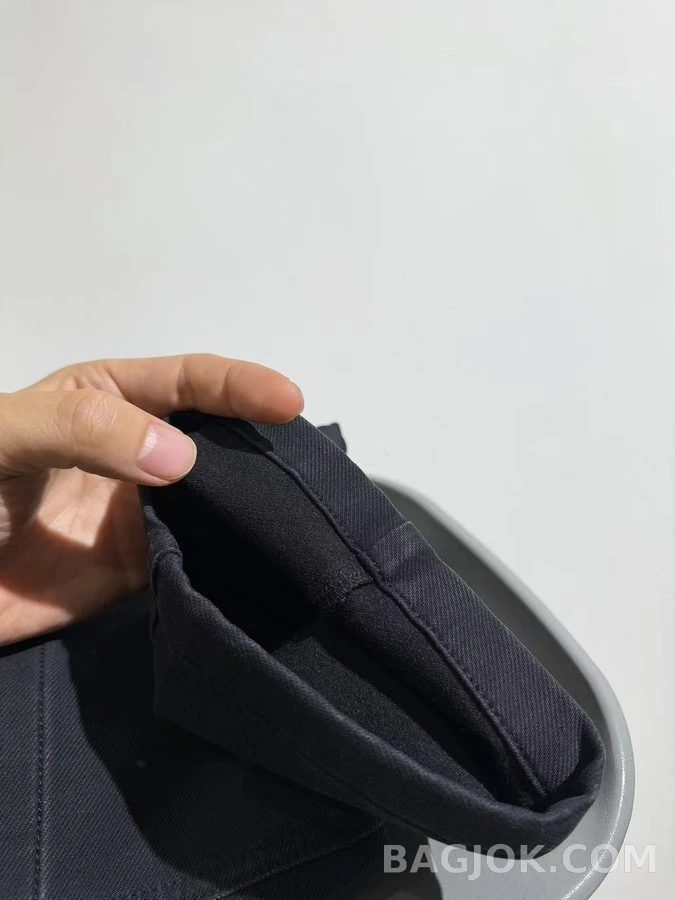 몽클레어 몽클레어 모노그램 자수 스트레이트 데님 팬츠 상세 이미지
