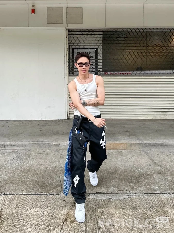 크롬하츠 크롬하츠 크로스 패치 워크웨어 팬츠 상세 이미지