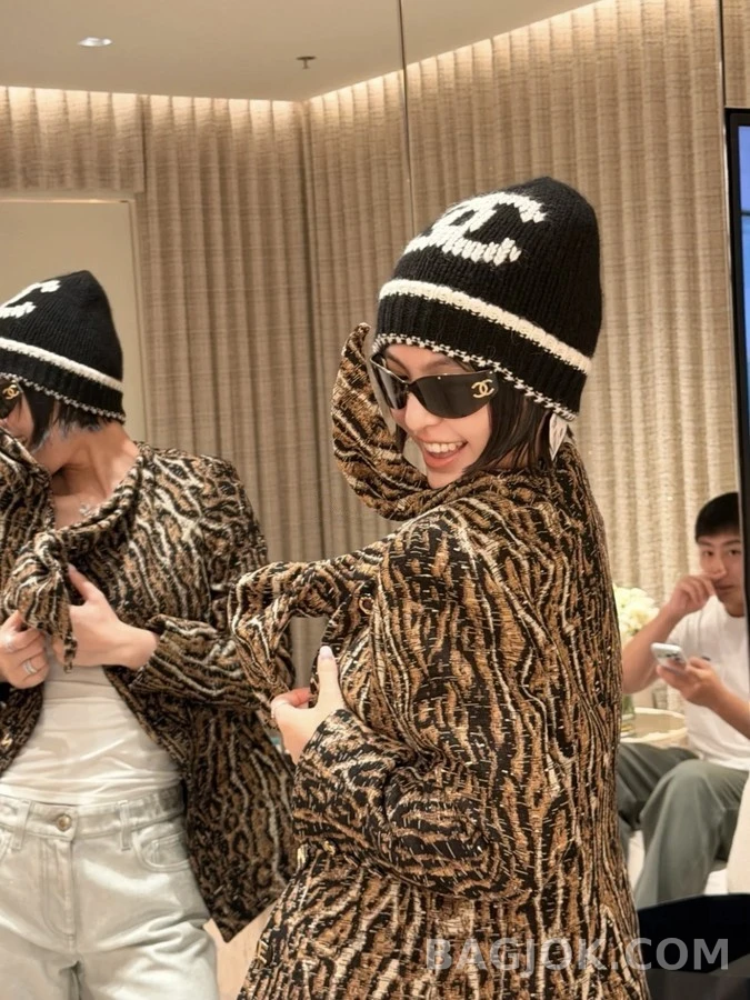 샤넬 샤넬 더블 C 배색 니트 비니 상세 이미지